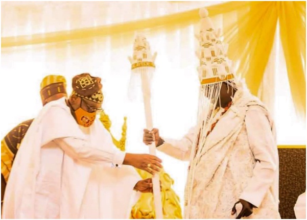 From left: Ondo State Governor, Arakunrin Oluwarotimi Akeredolu, presenting Staff of Office to Alayede of Ayede-Ogbese,Oba Raphael Ajibola Oluyede, during the monarch's Coronation ceremony held at the weekend           Photo: Peter Oluwadare