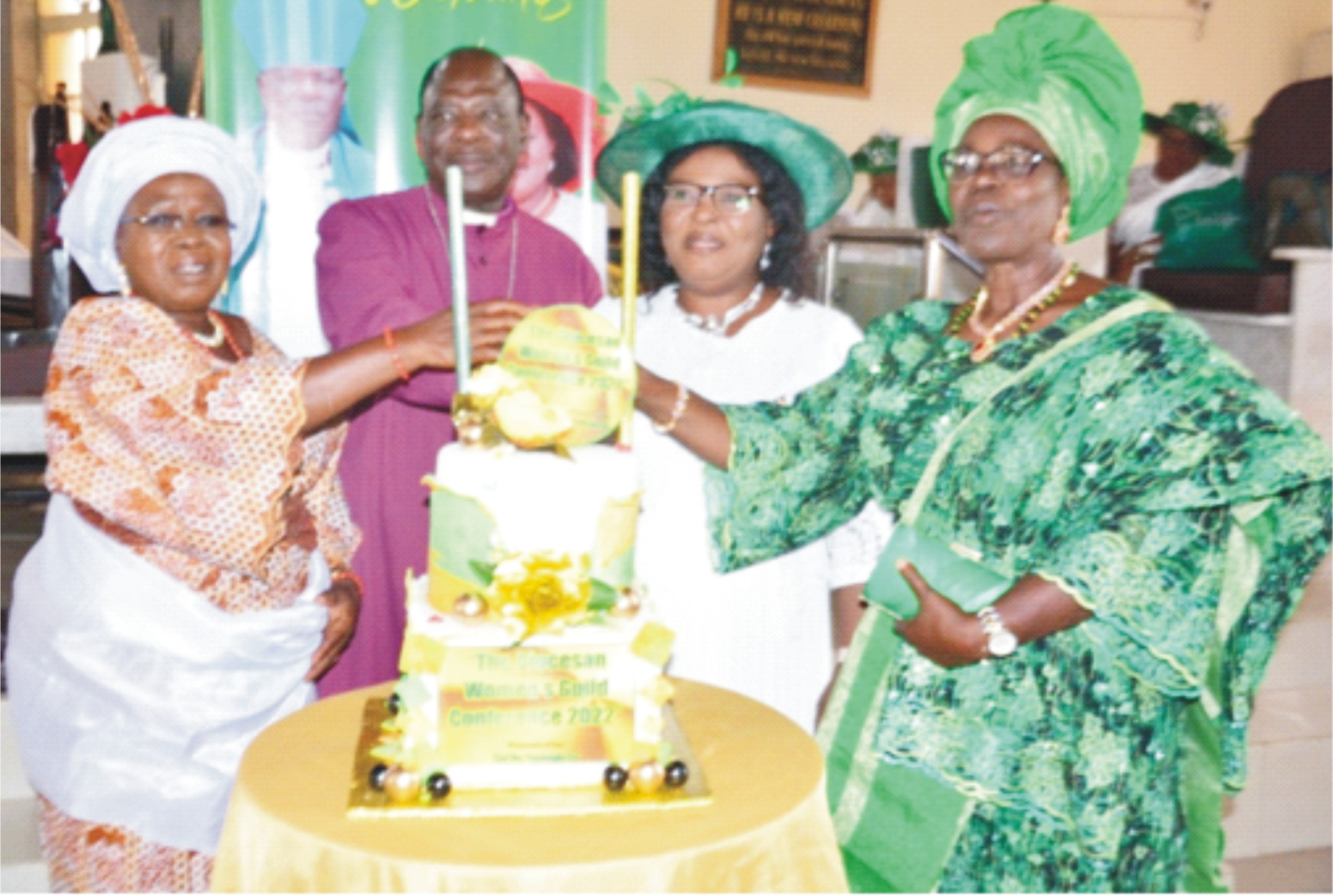 From left: Mother of the Conference, Chief (Mrs) Aribake Ojo Egunlusi, Most Revd Simeon Borokini, his wife, Christianah and Chief launcher, Chief (Mrs) Rachael Olujohungbe, cutting the 40th Conference cake at the event