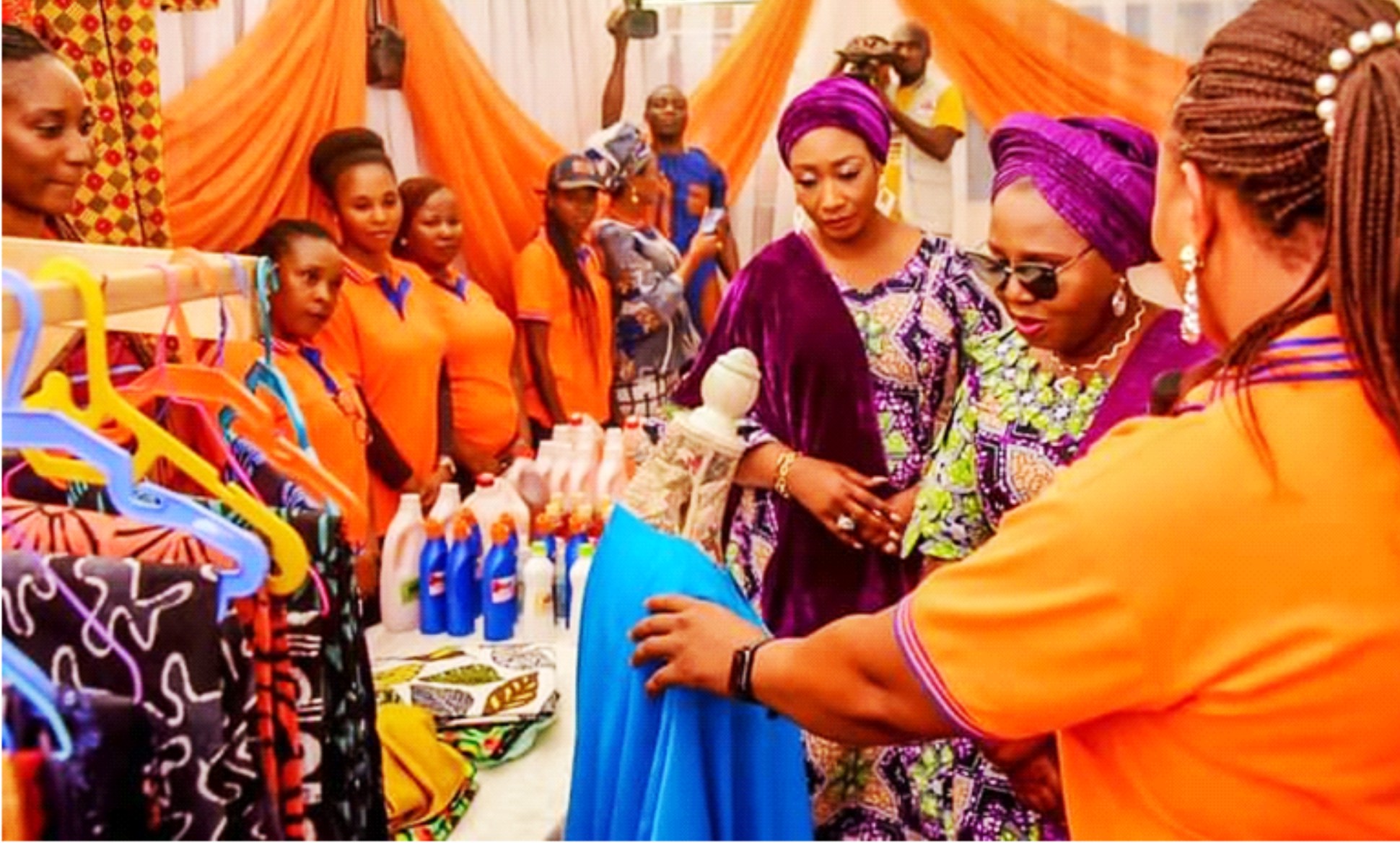 Wife of Ondo State Governor, Chief Betty Anyanwu-Akeredolu (2ndR), inspecting some of the items made by the  beneficiaries of the one-month Ondo State Skills Acquisitions & Empowerment  Programme, OSSA-EP. With her is wife of the Deputy Governor, Mrs Oluwaseun Aiyedatiwa (3rdR) and others