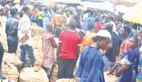 Akure residents shopping for goods at the ‘Shasha market in preparation for the Eid-el-Fitr celebration in Akure...yesterday								Photo: Stephen Olajide