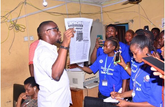 Mr Saheed Ibrahim explaining newspaper production to students of Library and Information Unit, Department of Arts Education,  Adekunle Ajasin University, Akungba-Akoko