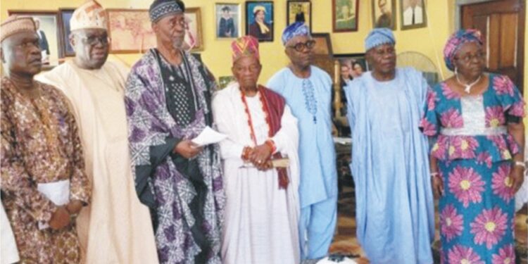 From left: Member of Afenifere, Bakita Bello; Secretary of the group, Kole Omololu;former Secretary-General of the group, Bashorun Seinde Arogbofa; Lisa of Ondo Kingdom, Pa Simeon Oguntimehin and Chief Femi Aluko (2nd-R) with other members of the group during the monthly meeting of the group held at its National Leader residences, in Akure